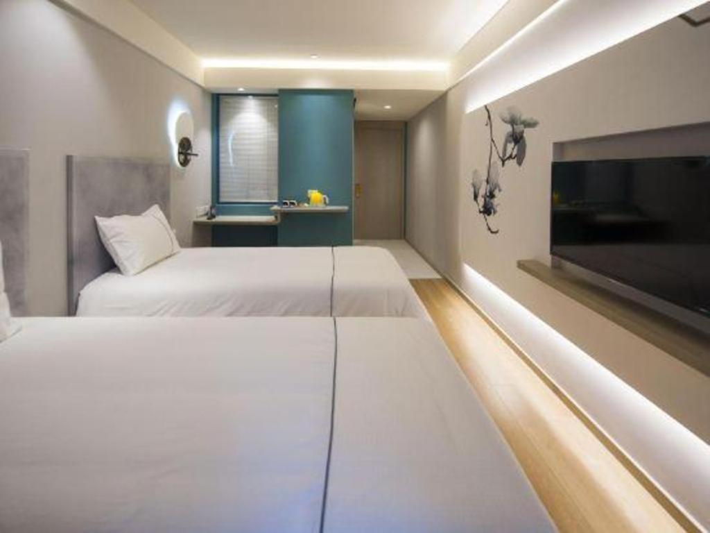 Magnotel Jinjiang Park Branch Hotel 3*