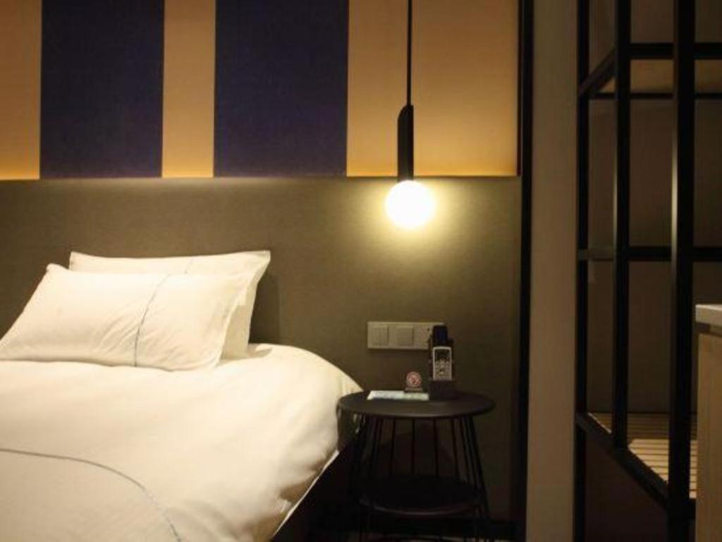 Magnotel Jinjiang Park Branch Hotel